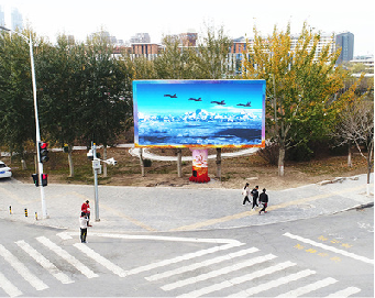 罗城户外大屏广告投放要点。